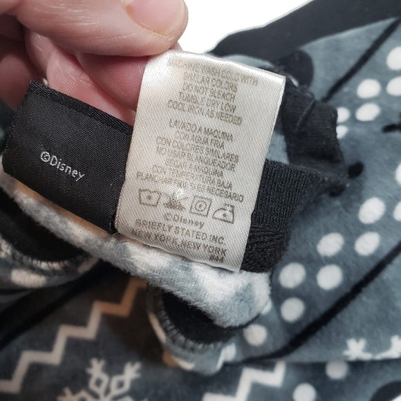Disney mickey ears snowflakes gray fleece pajama set size small - Picture 5 of 9